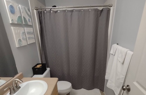 Grande Prairie House | Bright 2 Bedroom Upstairs Suite - Fully Stocked, Clean & Pet-Friendly!
