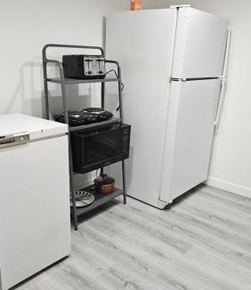 Northeast Edmonton House | Bright and Cozy Room with Free Parking