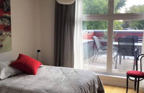 Hochelaga-Maisonneuve Apartment | Bright, quiet apartment on two floors