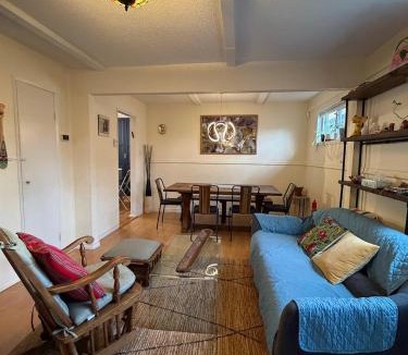 Knight Apartment | Bright & Spacious Full Family Home