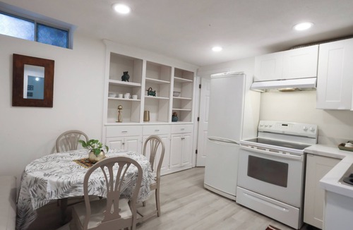 Aurora House | Bright Two-Bed Walk-Out Basement