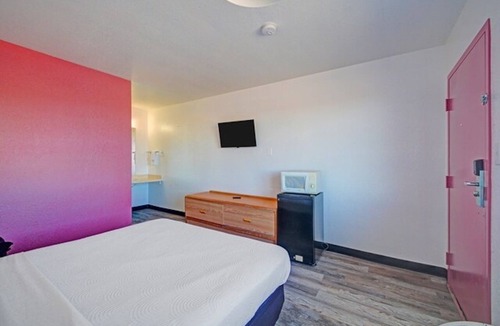 Lordsburg Hotel | Budget-Friendly Room minutes to Shakespeare Ghost Town | Free Parking!