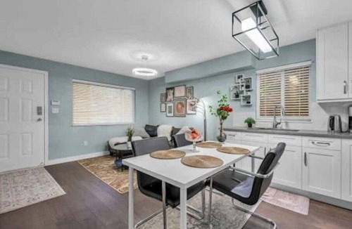 Coquitlam House | Burquitlam 1BR guest suite with fantastic view