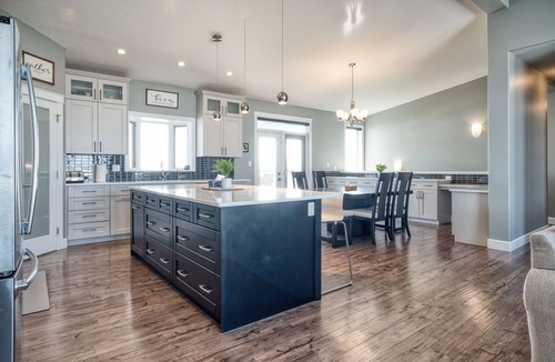 Leduc County House | Busy Bee Large Country Home W/Hot Tub
