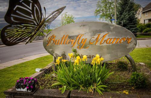 Niagara Falls Bed & Breakfast | Butterfly Manor