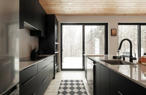 La Conception Cabin | Forest Refuge | Fire HotTub Tremblant 15 min