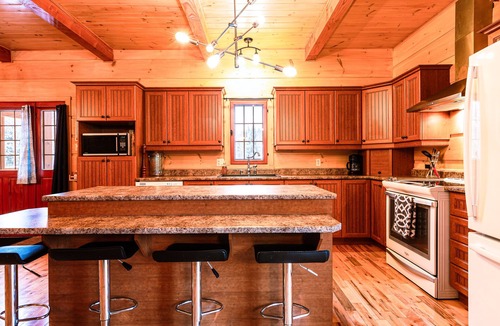 Chertsey House | North Breeze Cottage