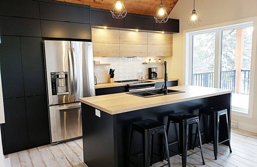 Notre-Dame-de-la-Merci Ski Chalet | The Rustik | Private SPA | Pool Table| Lake Access