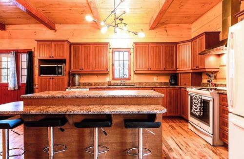 Chertsey Ski Chalet | Chalet Brise du Nord