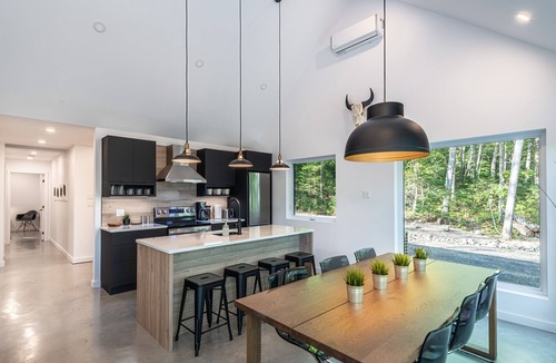 Petite-Riviere-Saint-Francois Ski Chalet | 'Alfred Cottage - Unique residence between river and mountains in the Charlevoix