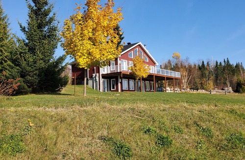 Petite-Riviere-Saint-Francois Ski Chalet | Les Chalets Sympathiques (unité du Bas) - Close to Le Massif de Charlevoix!