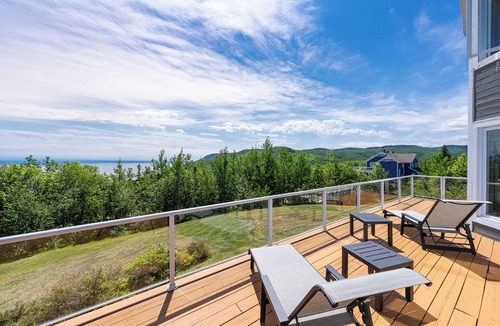 Petite-Riviere-Saint-Francois House | Offer yourself a stay in Charlevoix in all its grandeur !