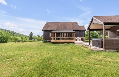 Petite-Riviere-Saint-Francois House | Beautiful views of Charlevoix landscapes