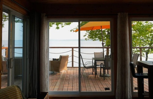 Mansfield-et-Pontefract Cottage | Waterfront Retreat Near Coulonge Falls w/Sauna