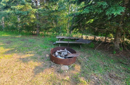 Normandeau Cabin | Cabin Glamping Ironwood Lake, Pinehurst, Elinor, Fork Lake and Rich Lake