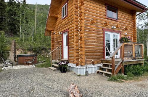 Mount Lorne House | Cabins Over Crag Lake
