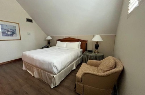 St. Lawrence Hotel | Cambridge Suites Toronto