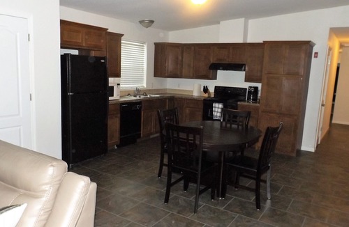 Gull Lake House | Campbell's Clean & Comfortable Modern Duplex 4662A