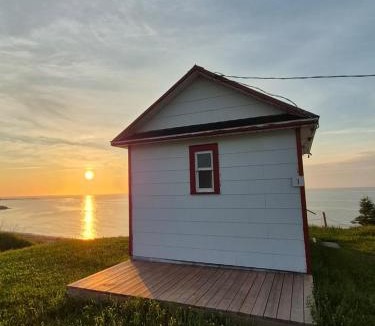 Sainte-Madeleine-de-la-Riviere-Madeleine Other | Camping chalets Mer & Montagne