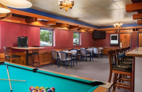 Hanna Hotel | Canada Grey Motor Inn