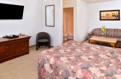 Whitecourt Hotel | Canadas Best Value Inn Whitecourt