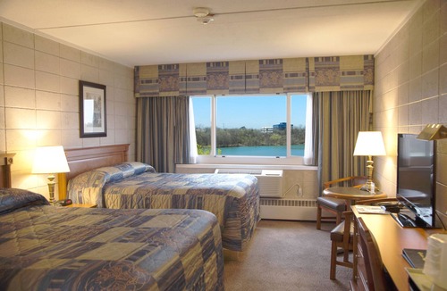 York - Haig Hotel | Capri Inn