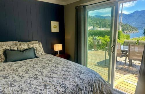Bowen Island House | Captain Cottage