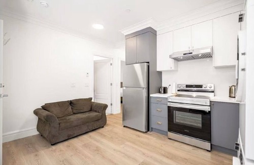 West Side House | Carol’s garden home in the best community