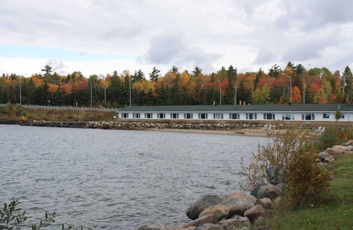 Thessalon Hotel | Carolyn Beach Inn & Restaurant