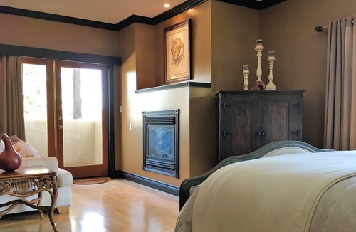 Okanagan-Similkameen Bed & Breakfast | Casa Colina Bed & Breakfast - Luxury King Suite