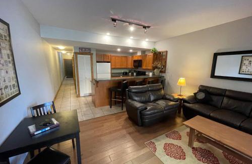 Osoyoos Apartment | Casa Del Mila Oro Condo