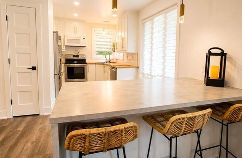 Pointe-des-Cascades Apartment | Cascades Townhouse | 3BR Escape