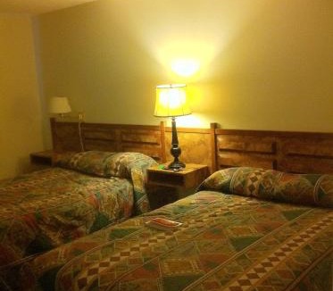 Fraser Lake Hotel | Cataline Motor Inn