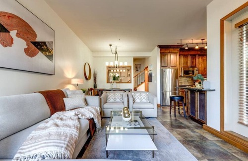 Village North Hotel | Central 2BR with Prime Amenities