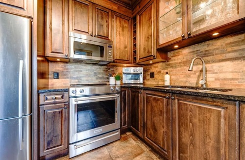 Village North Hotel | Central 2BR with Prime Amenities
