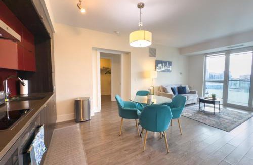 Toronto Entertainment District Apartment | Central City Suites with Free Parking