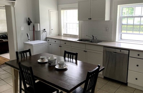 Elora House | Central Elora Private Get - A - Way
