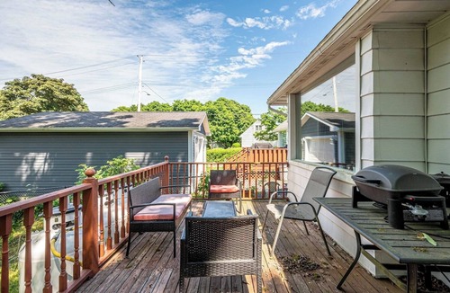 North End House | Central getaway by Halifax shopping center