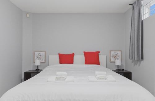 Killarney House | Central Van 1bedroom Suite