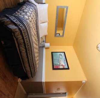 Fort Macleod Hotel | Century II Motel
