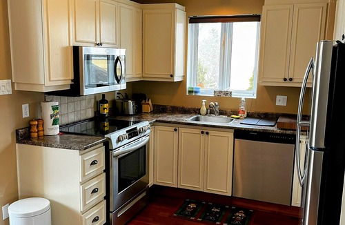 Saint Ferreol les Neiges Ski Chalet | Chalet Mont Sainte Anne with superb view of the ski mountain and wood fireplace