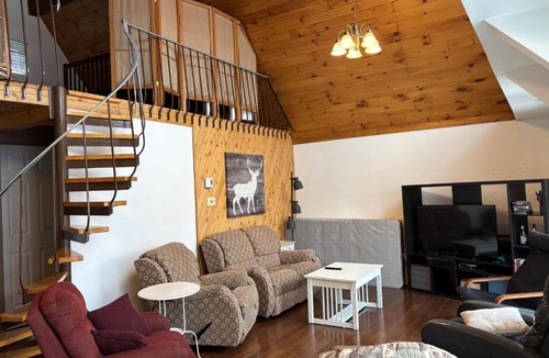Hebertville Ski Chalet | Chalet au pignon vert ski spa