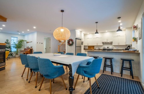 Saint Come House | Chalet Bleu | Hot Tub | Beach Access| Pool Table