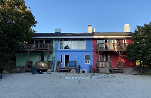 The Blue Mountains Ski Chalet | Chalet Blue - “Moose + Bear + Deer” (3 chalets, 15 bedrooms, sleeps 36)