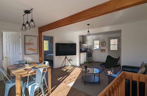 Sainte-Agathe-des-Monts Ski Chalet | Chalet Bord de Lac avec Foyer et Billard ! Au cœur de la montagne !