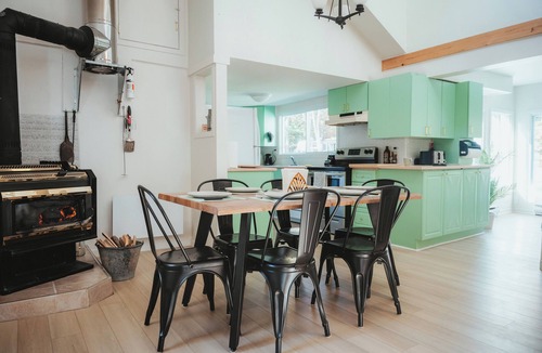 Namur Ski Chalet | Chalet Des Rosiers - SPA and river access - Near Omega, Mont-Tremblant
