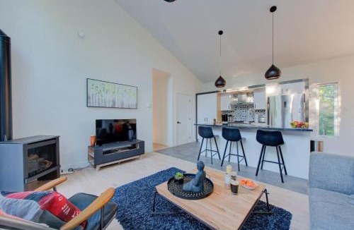 Pont-Rouge Ski Chalet | Chalet Equinoxe