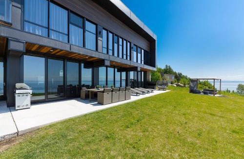 La Malbaie Ski Chalet | Chalet L'Eaurizon Charlevoix
