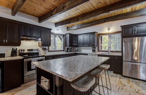 Montcalm Ski Chalet | Chalet Le Montcalm .
