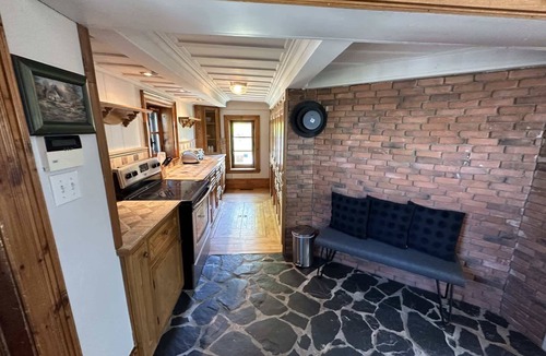 Cacouna Ski Chalet | Chalet Le Patrimoine - Peaceful Riverfront Stay